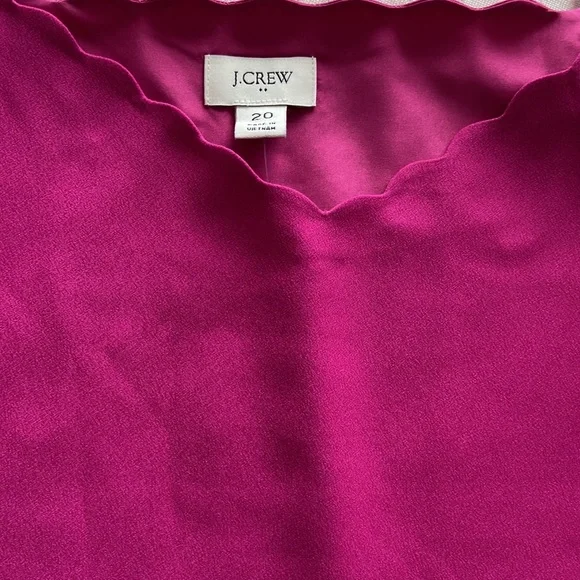 NWT J Crew Fuschia Pink Scalloped Neck Camisole - Picture 2 of 7